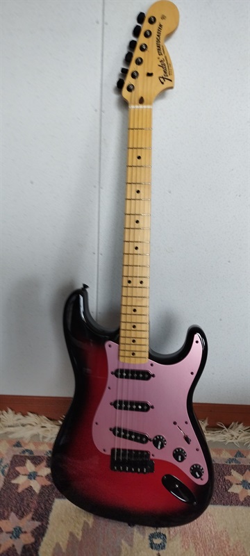 Fender Made in Japan Ken Stratocaster Galaxy Red 2021の画像